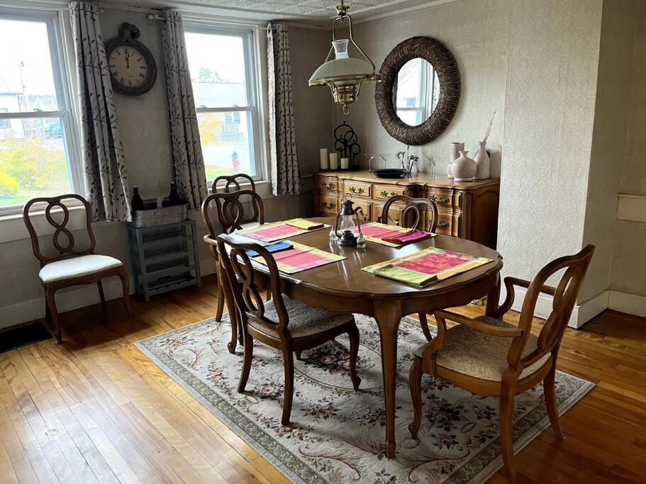 Cute 6-Bedroom Getaway In The Heart Of Littleton Zewnętrze zdjęcie