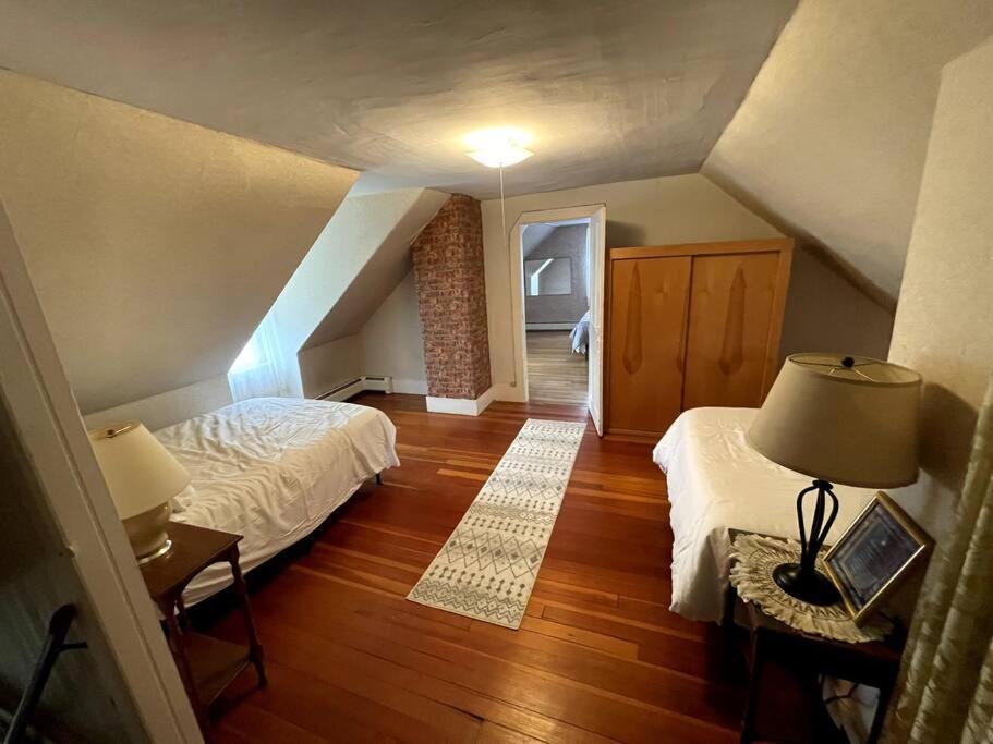 Cute 6-Bedroom Getaway In The Heart Of Littleton Zewnętrze zdjęcie